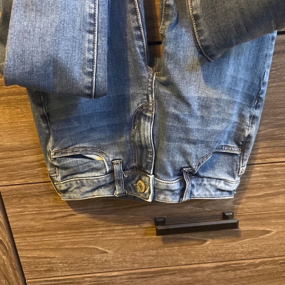 Women’s Pants - Picture 5 of 6